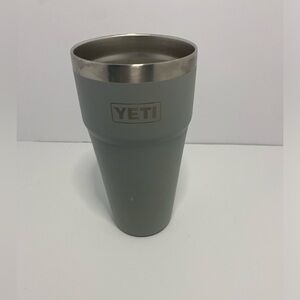 26oz YETI rambler, gray